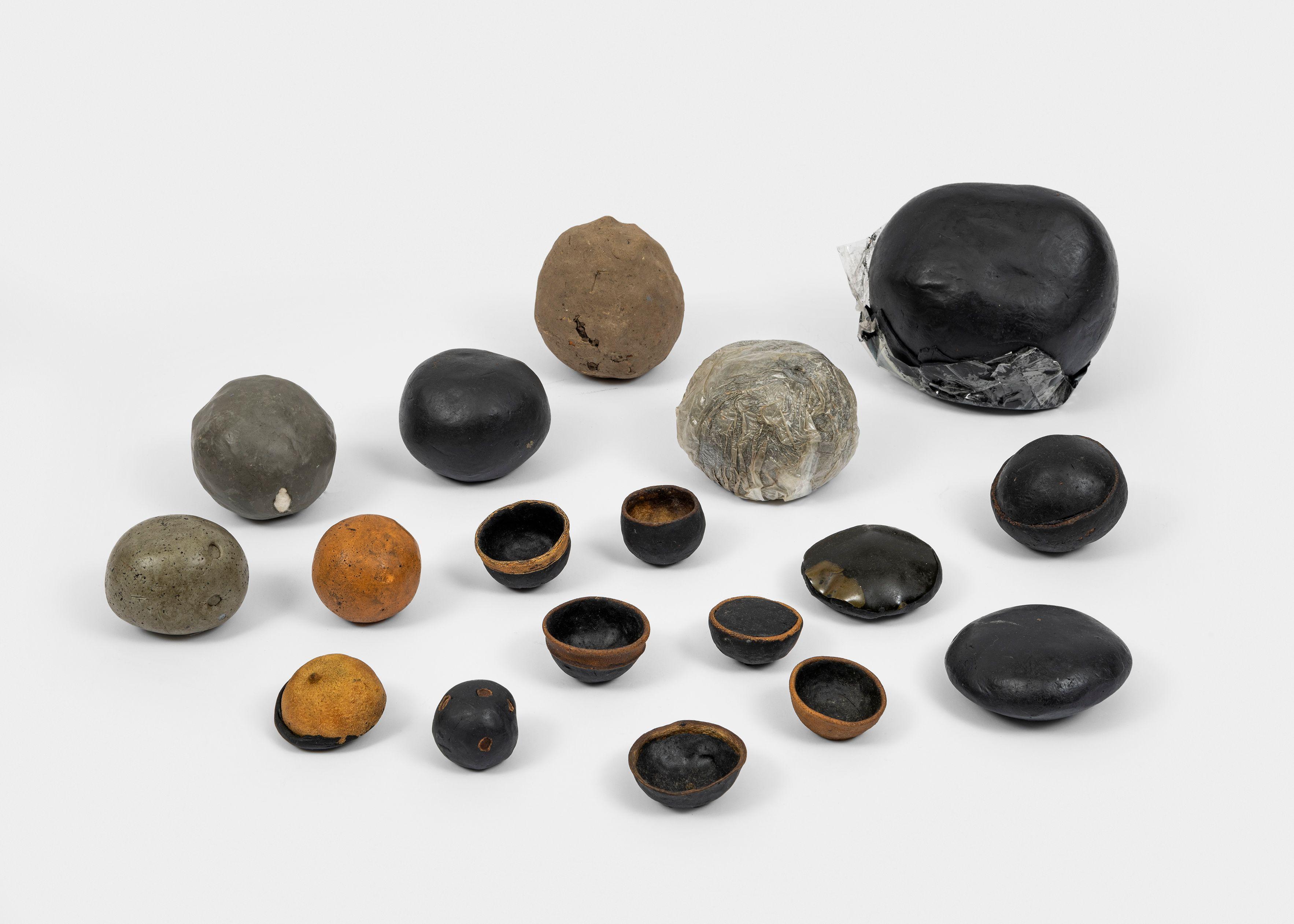 Model (32 skins, stones and spaces), from Working Table objects